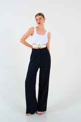 Crop top en tricot à col carré et découpe à la taille