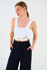 Crop top en tricot à col carré et découpe à la taille