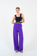 Crop top en tricot à col carré et découpe à la taille