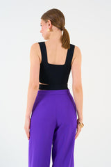 Crop top en tricot à col carré et découpe à la taille