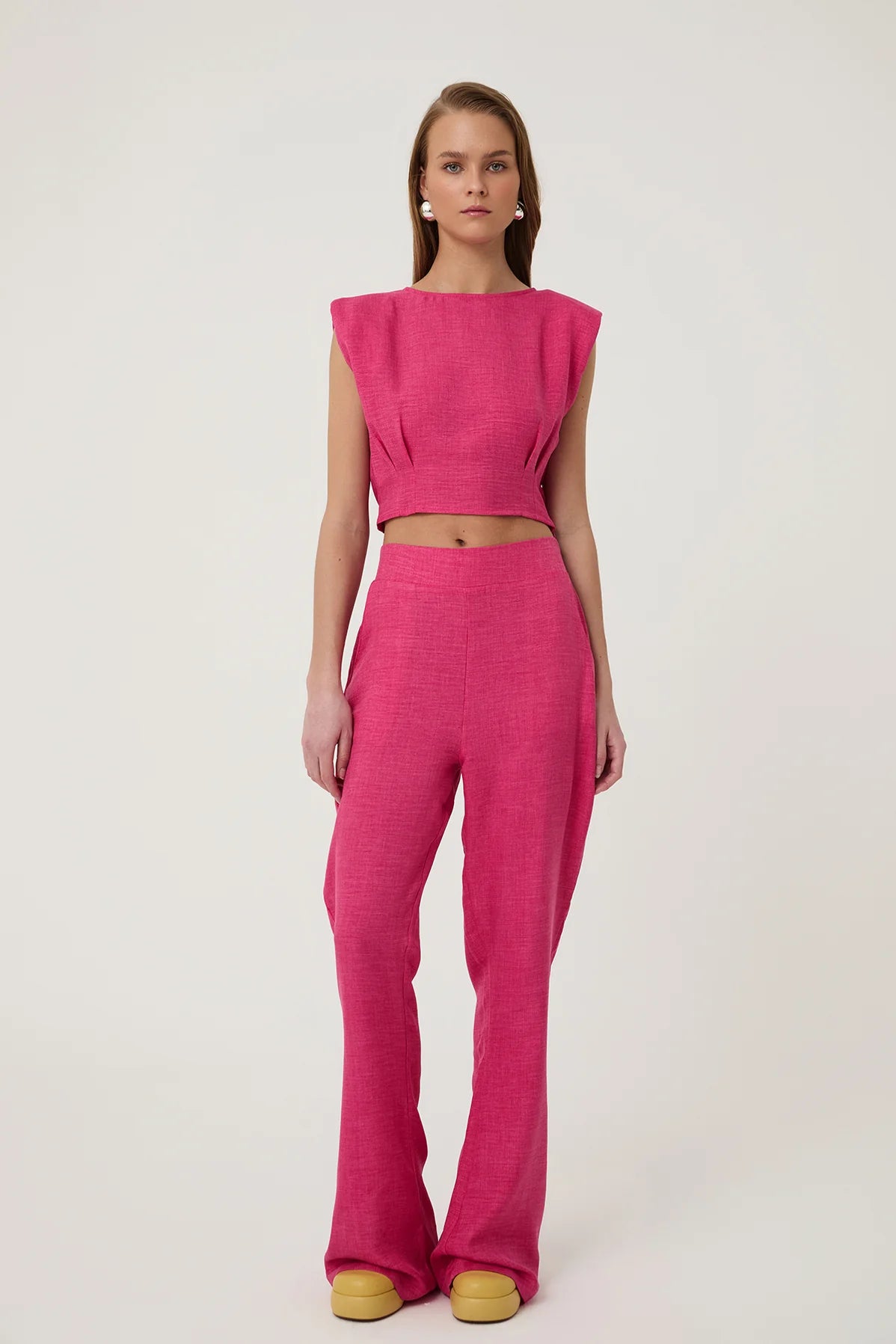 Pantalon texturé coupe large et confortable