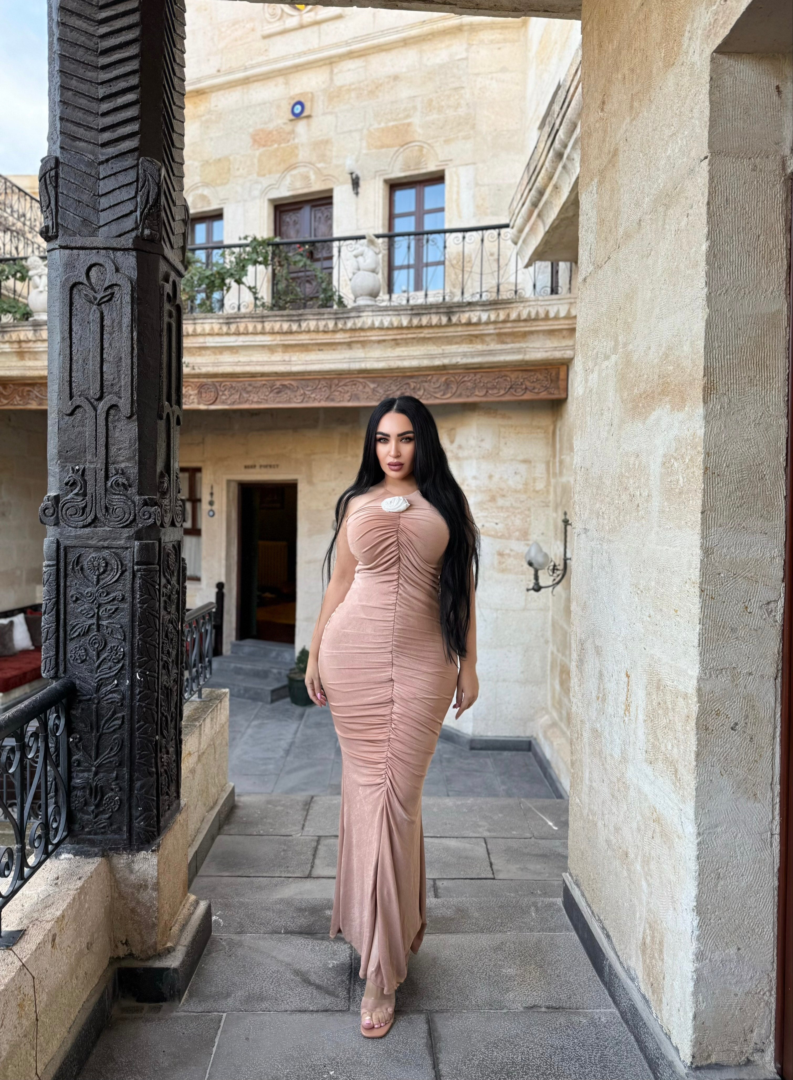 Robe longue sans manches à motif floral