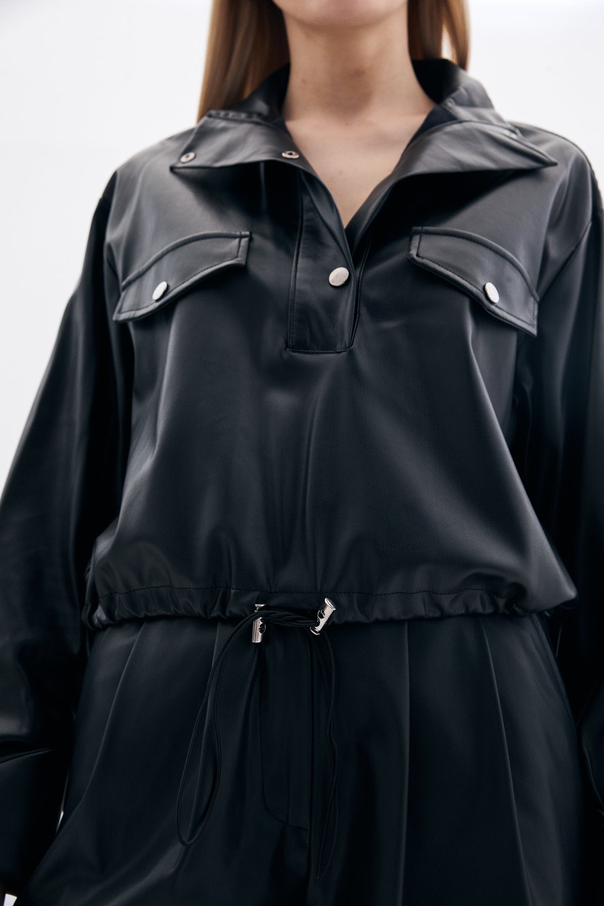 Haut à manches longues de style utilitaire