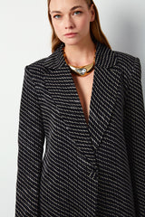 Costume tissé à rayures