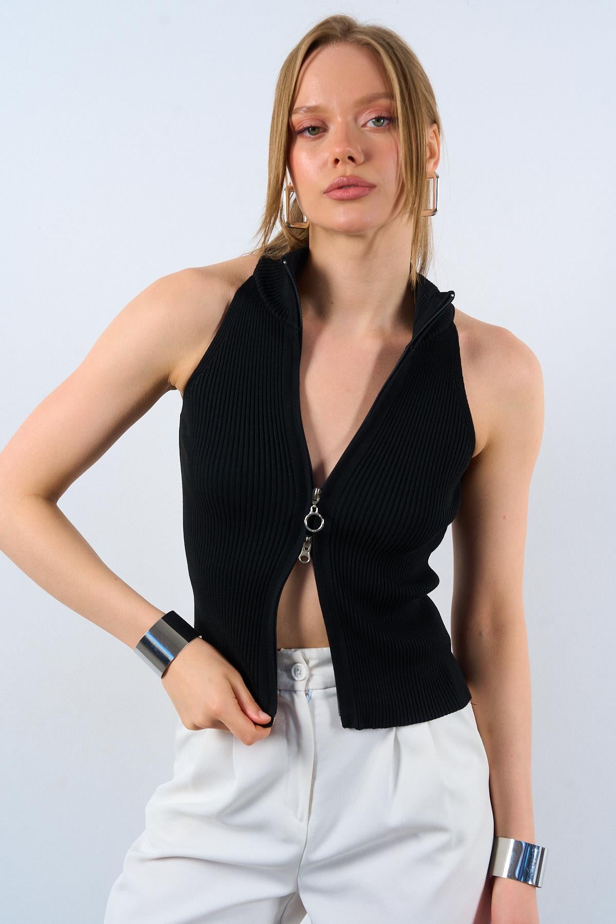 Haut dos nu côtelé avec fermeture éclair sur le devant